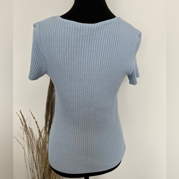 Links&Links Light Blue Knit Top with Lace-Up Detail size medium - Picture 3 of 5